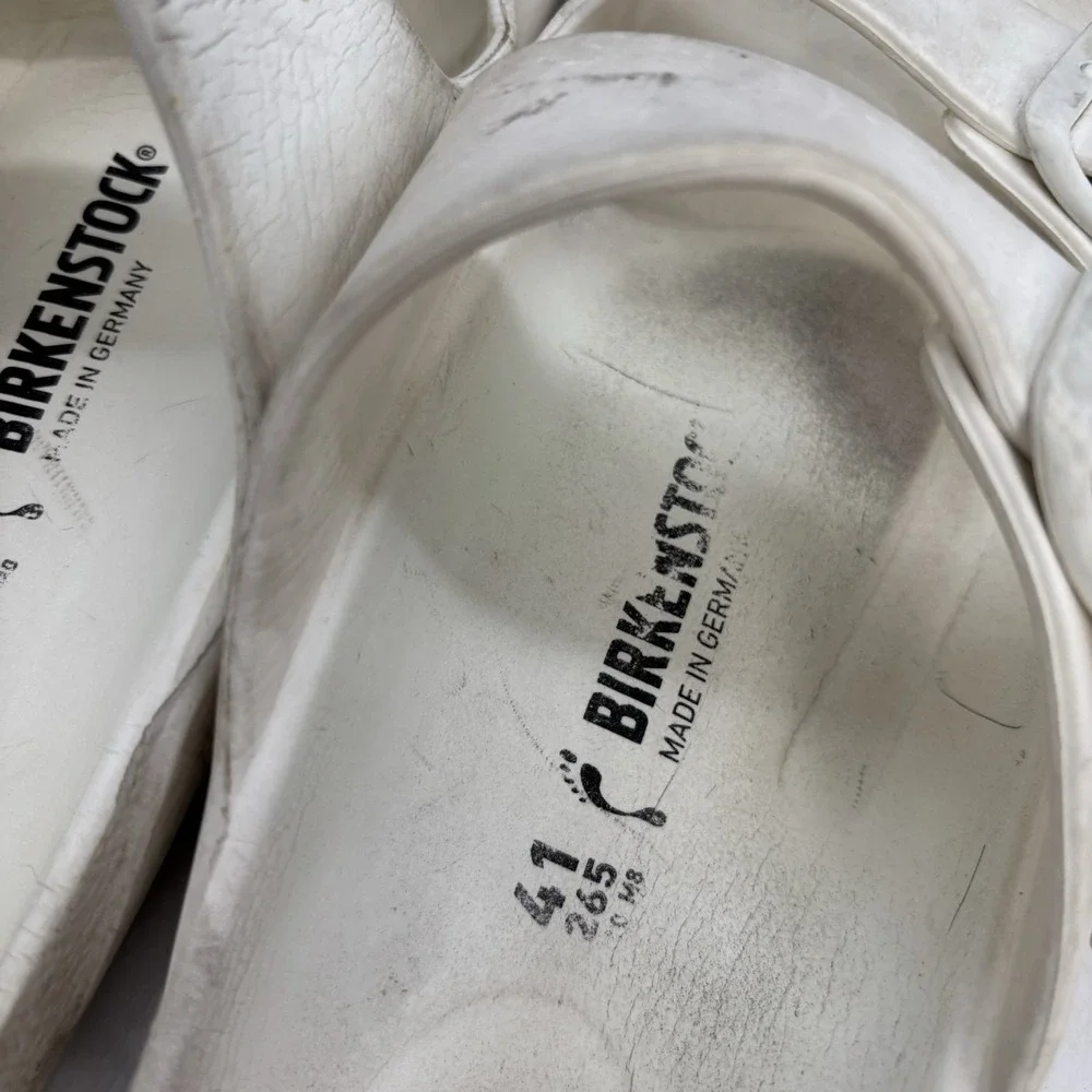 Birkenstock shop confidence
